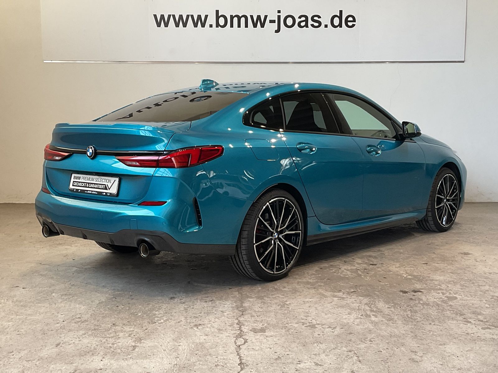 Fahrzeugabbildung BMW 220i 19" LMR | M-Sport | Head-Up Display