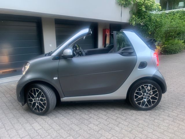 Smart ForTwo EQ prime cabrio- absolute Vollausstattung