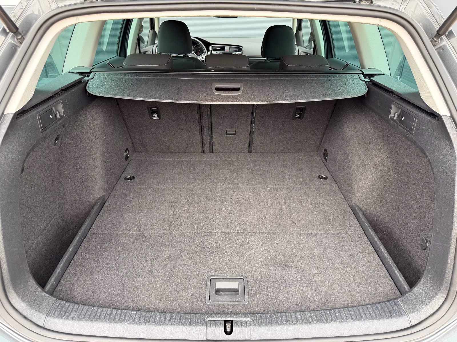 Volkswagen Golf Var. Highline*DSG*ErgoActive*LED*Navi*ACC*