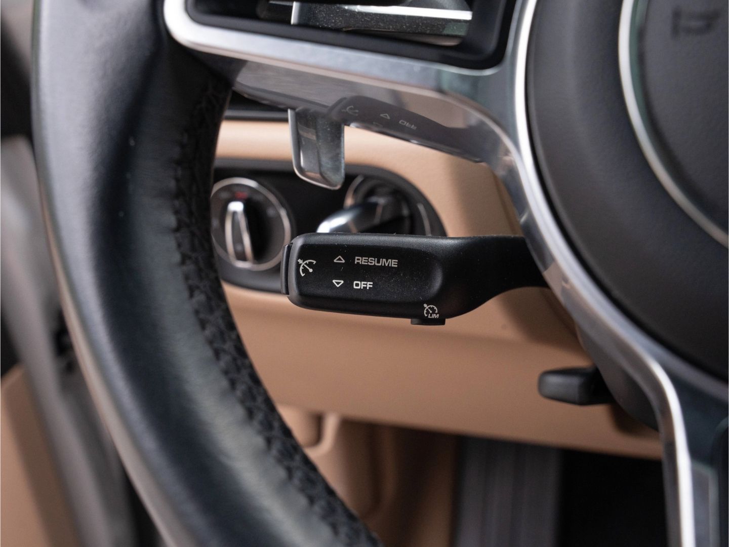 Porsche Macan Panorama Dachsystem Rückfahrkamera DAB foto 25