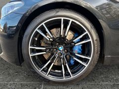 Fahrzeugabbildung BMW M5 - dt.Fzg*Harman*20"*Carbon*Assist*Sitzlüf*HUD