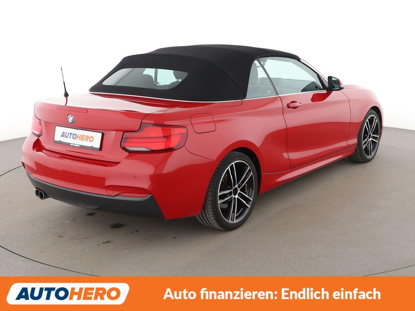 BMW 220i M Sport Aut.*NAVI*LED*PDC*TEMPO*SHZ*ALU*
