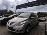 Mercedes-Benz B 180 Scheckheft, gepflegt, Automatikgetriebe, G - Mercedes-Benz B 180 in Mannheim