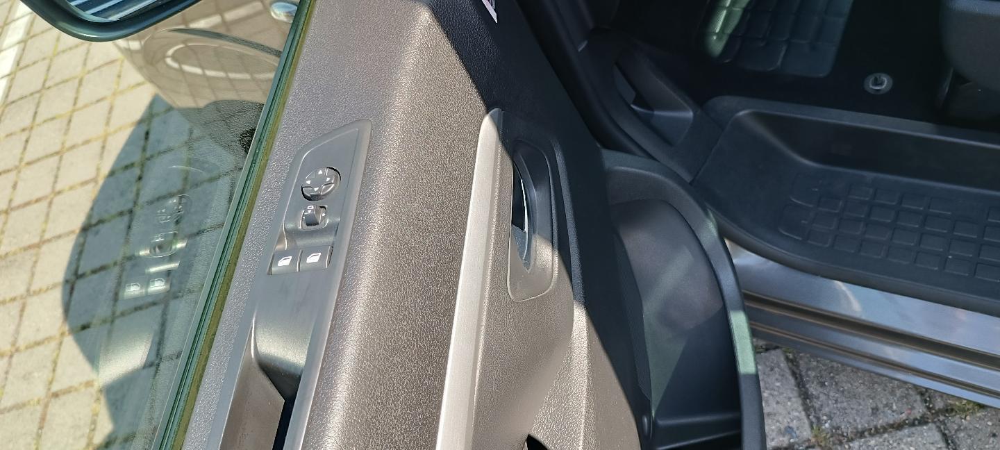 Toyota PROACE VERSO Executive Standheizung