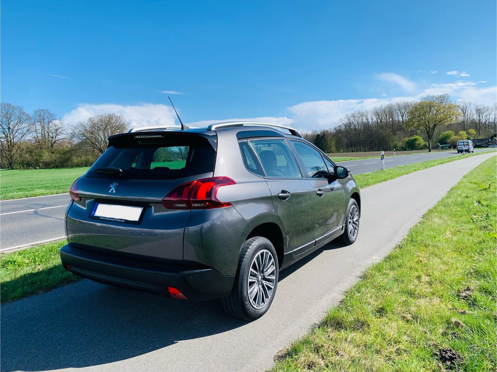Peugeot 2008 PureTech 110 Nur 66Tkm TÜV + Allwetter Neu 