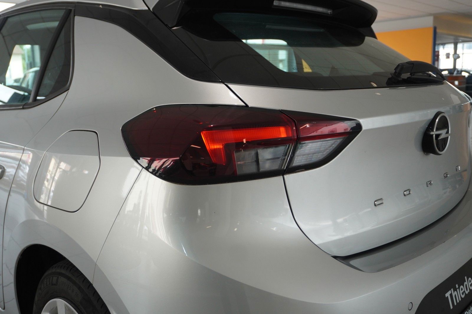 Fahrzeugabbildung Opel Corsa F 1.2 FACELIFT NAVI/LED/KAMERA/VIRTU./SHZ