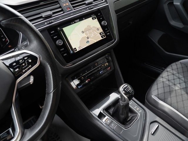 Tiguan R-Line Matrix AID NAV Lenkradhzg. 19"