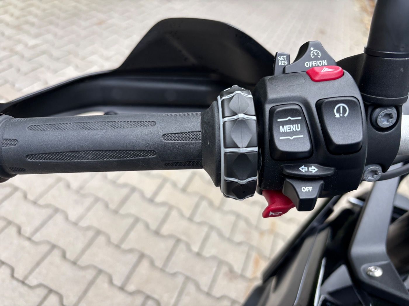 Fahrzeugabbildung BMW F 900 GS Dynamik-Paket