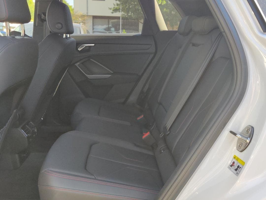 Fahrzeugabbildung Audi Q3 S line 35 TFSI. AHK,Kamera,LED,Leder,Navi,LM
