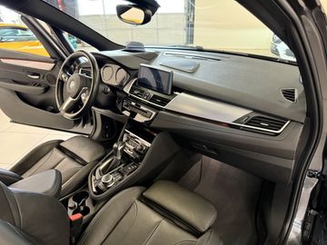 BMW 225 Active Tourer - 11