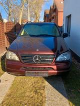 Mercedes-Benz Mercedes Ml 270 cdi. Ahk 3.5 t - gebrauchte Mercedes-Benz ML 270 aus dem Jahr 2001