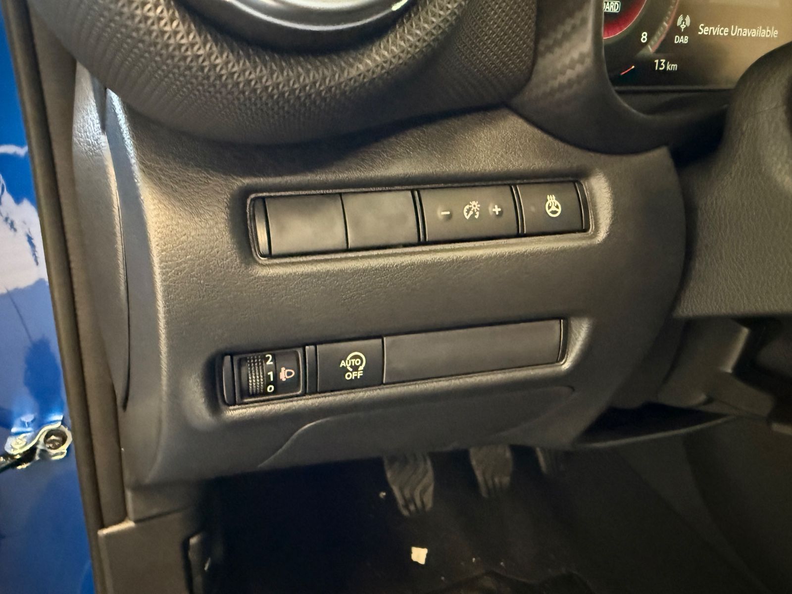 Fahrzeugabbildung Nissan Juke N-Connecta MT - Navi, Winter-P., Teilleder