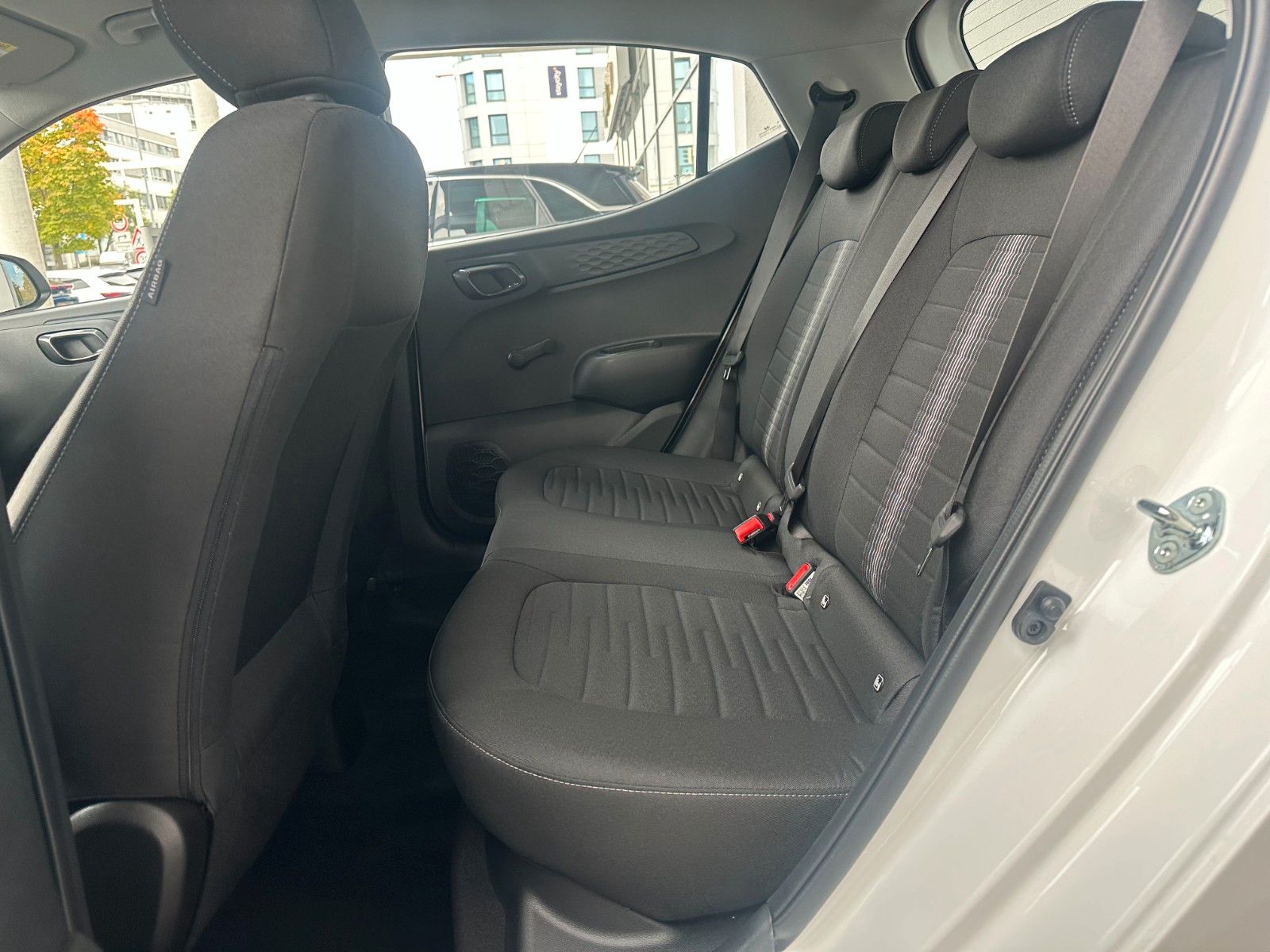 Fahrzeugabbildung Hyundai i10 1.2 79 PS AT Trend Navi/Kamera/SHZ !
