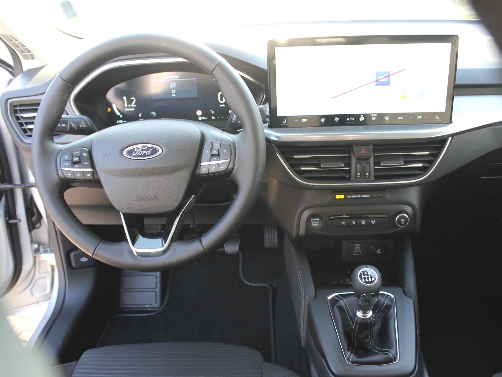 Fahrzeugabbildung Ford Focus Titanium X 1,0 EcoBoost MildHybrid