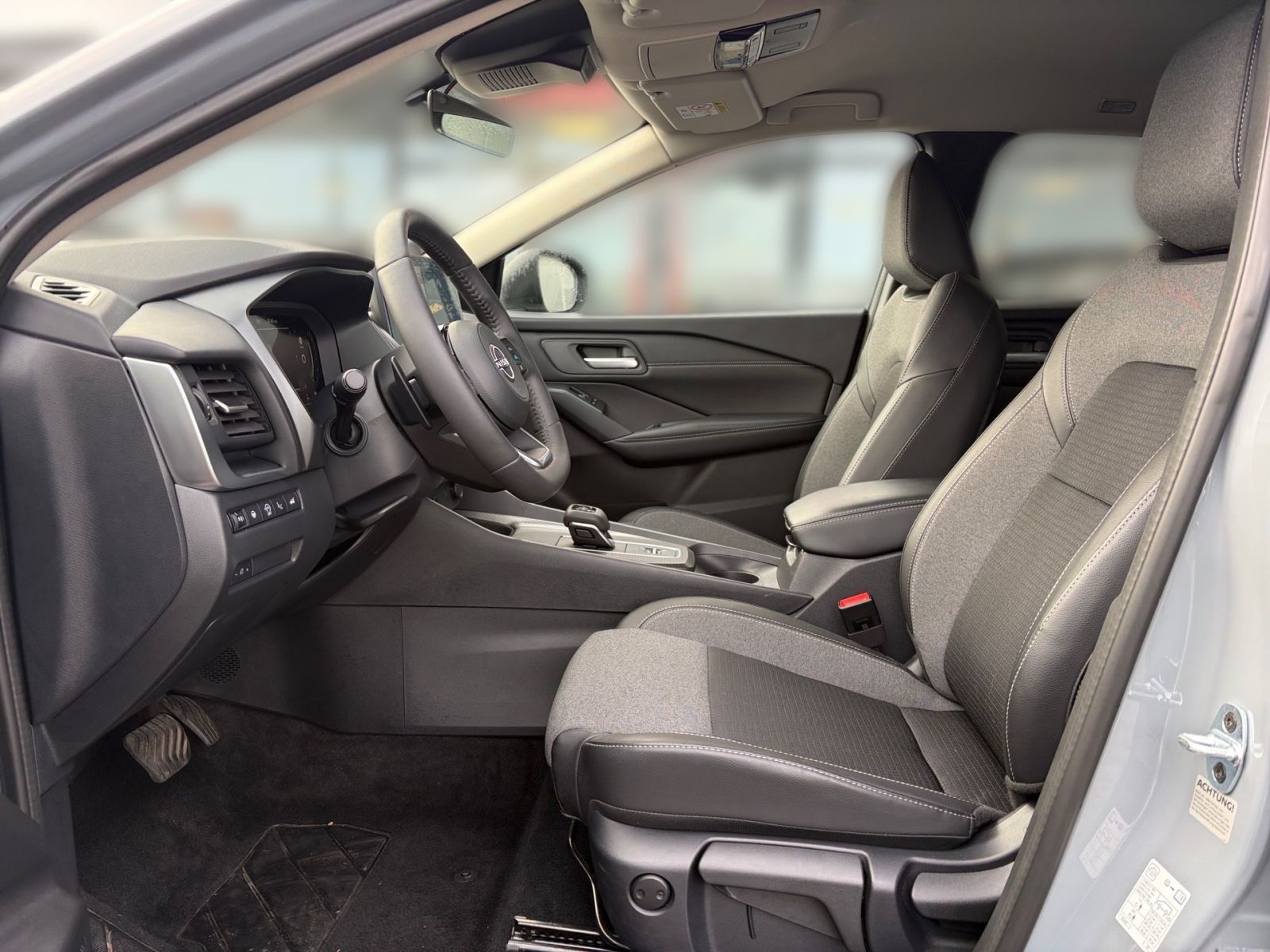 Fahrzeugabbildung Nissan Qashqai 1.3 DIG-T MHEV N-Connecta*Winterpaket*