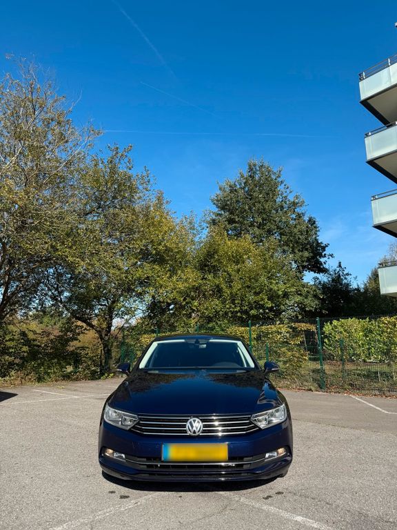 Image of Volkswagen Passat