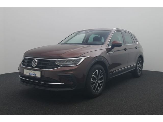 Volkswagen Tiguan 1.5 DSG Life ACC LED Apple CarPlay