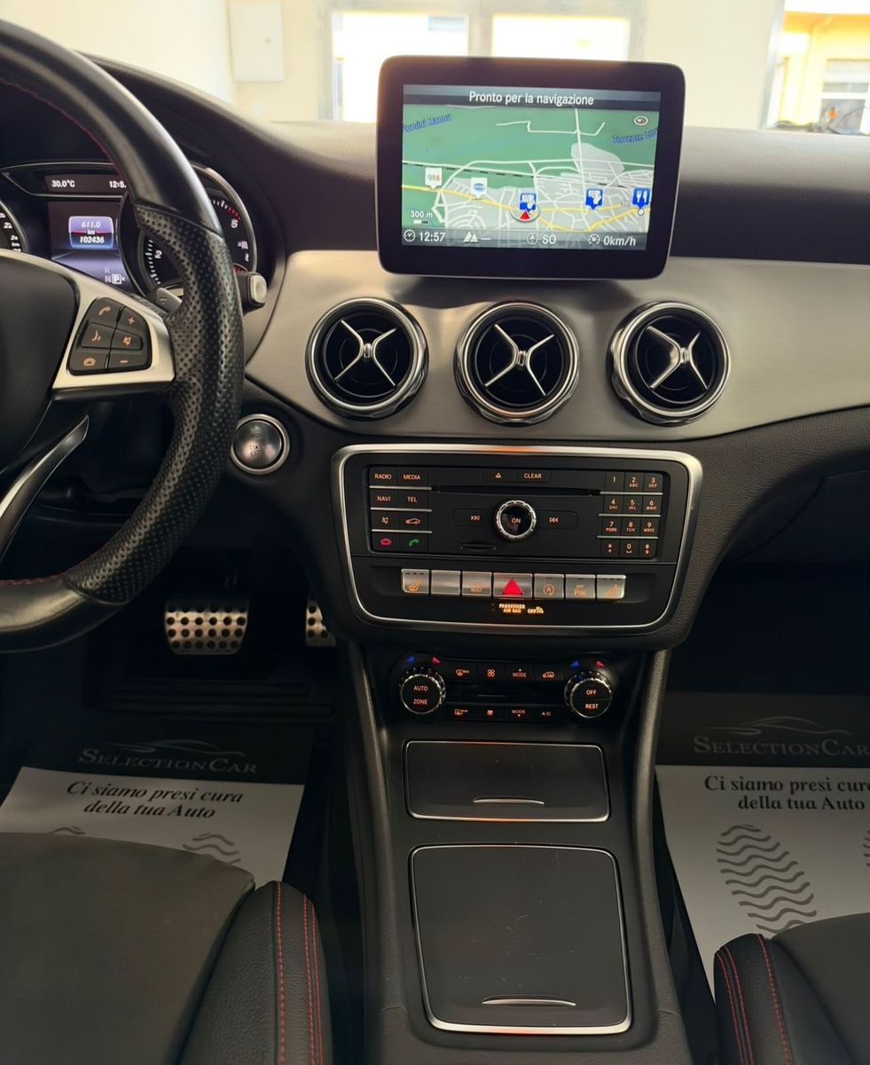 Mercedes-Benz Mercedes-benz GLA 180 d Automatic Sport imagem 2
