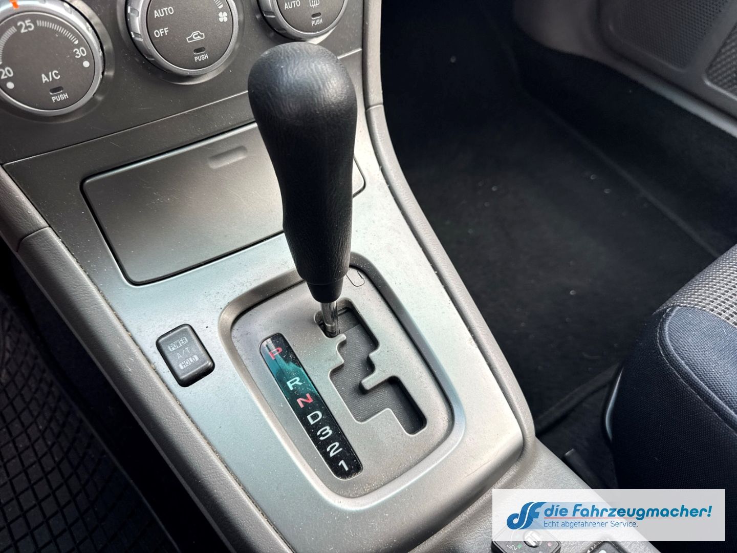Fahrzeugabbildung Subaru Forester 2.0 X Active Niveau Klimaautom *EXPORT