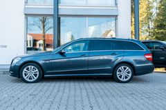 MERCEDES-BENZ E350  T CDI 4Matic/ AIRMATIC/ AHK/ MASSAGE