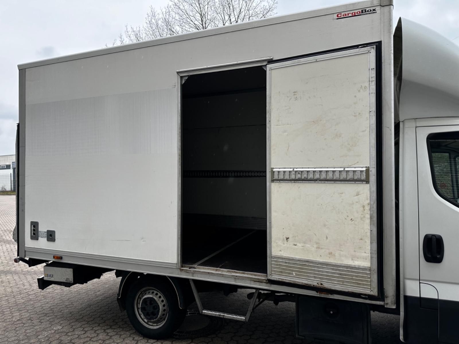 Iveco Daily 35S14 2.3D*Koffer*el.hydr.Ladebordwand*