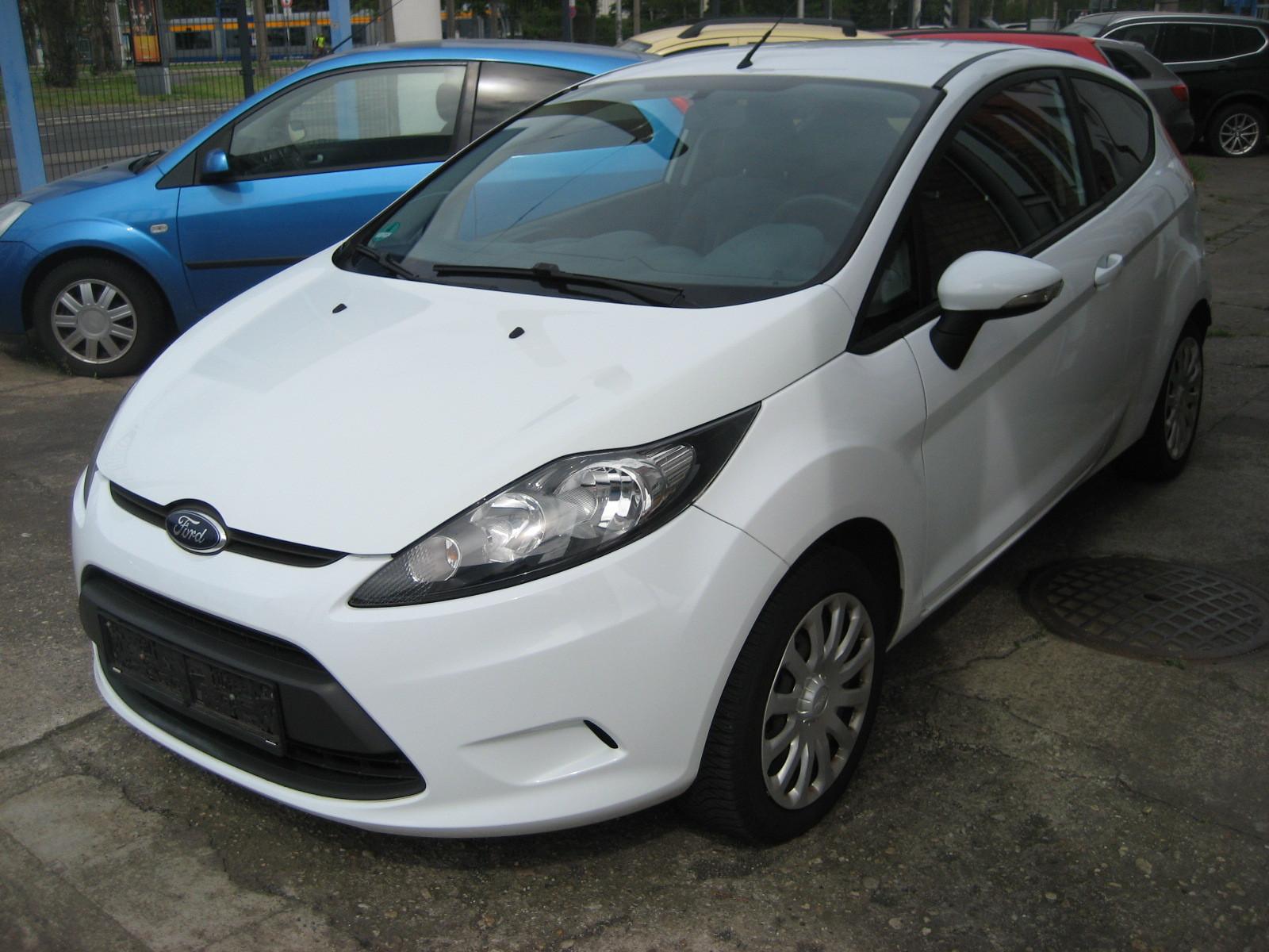 Ford Fiesta 1,3i Klima 50TKM 1.Hand TÜV+Service neu