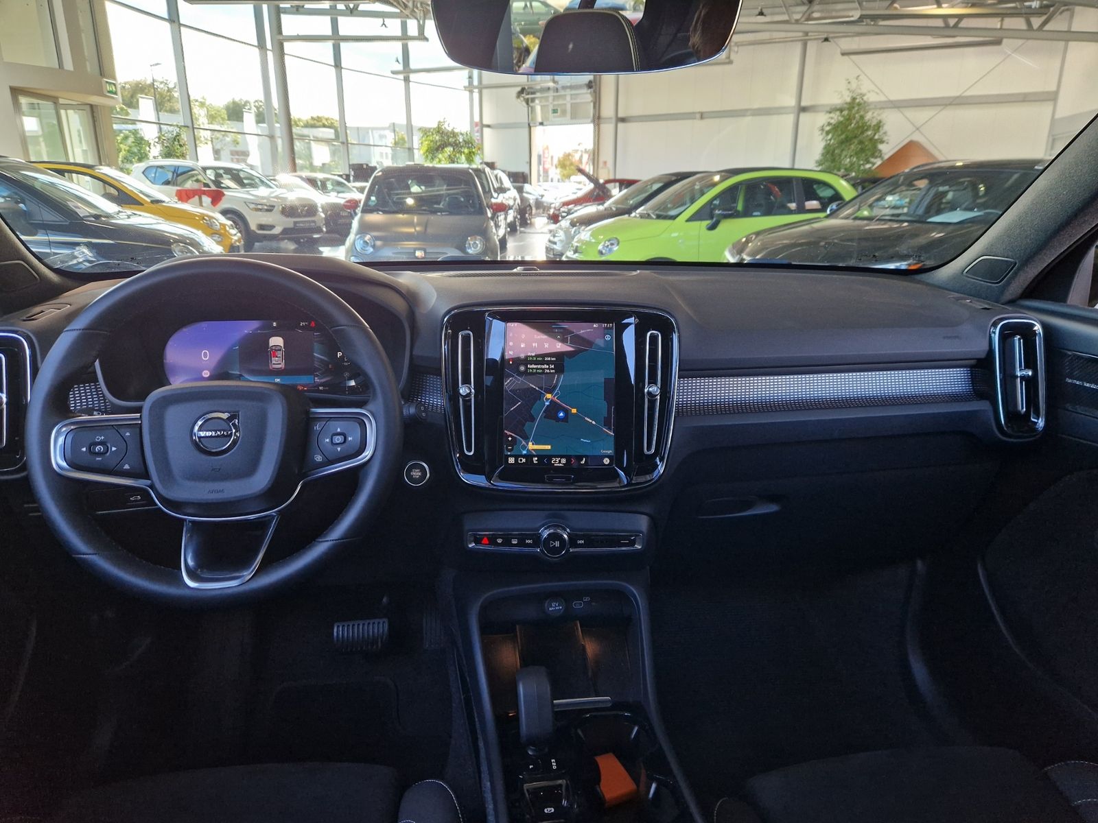 Fahrzeugabbildung Volvo XC40 Ultra Dark PANO KLIMA ALU AHK NAVI