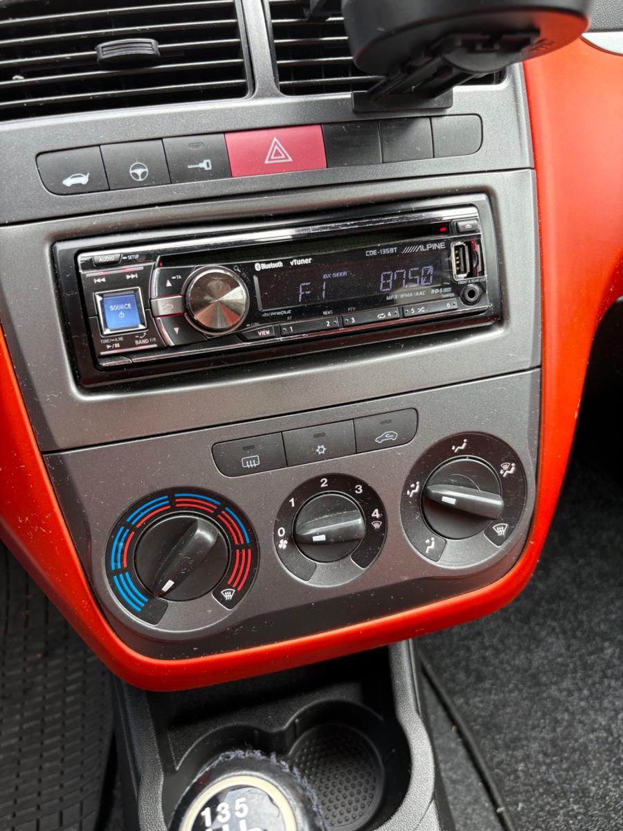 Fiat Grande Punto 1.4 8V Dynamic *Gepflegt *Ohne TÜV