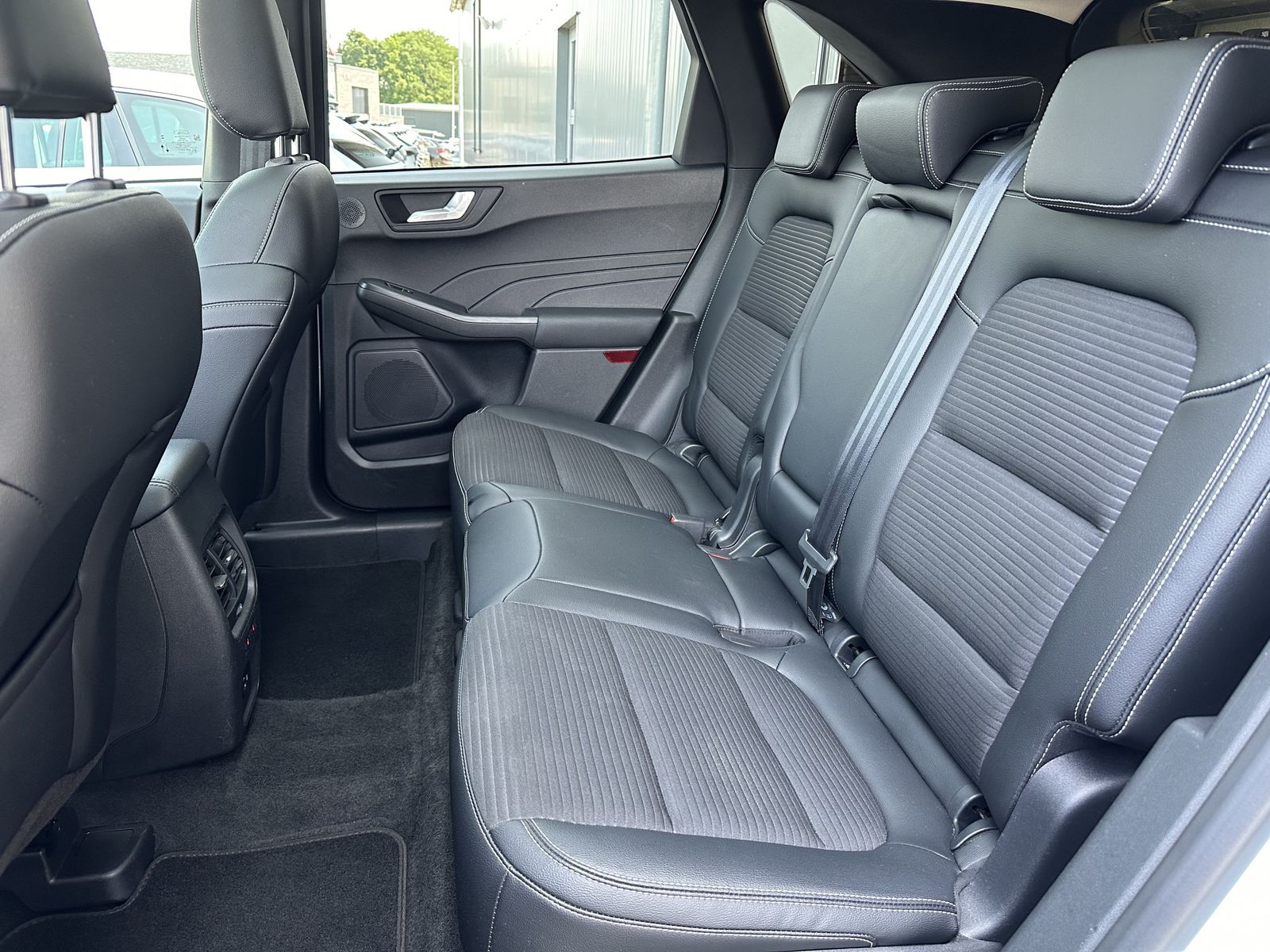 Fahrzeugabbildung Ford Kuga 2.5 Duratec PHEV Titanium X NAV+LED+PANO+PP