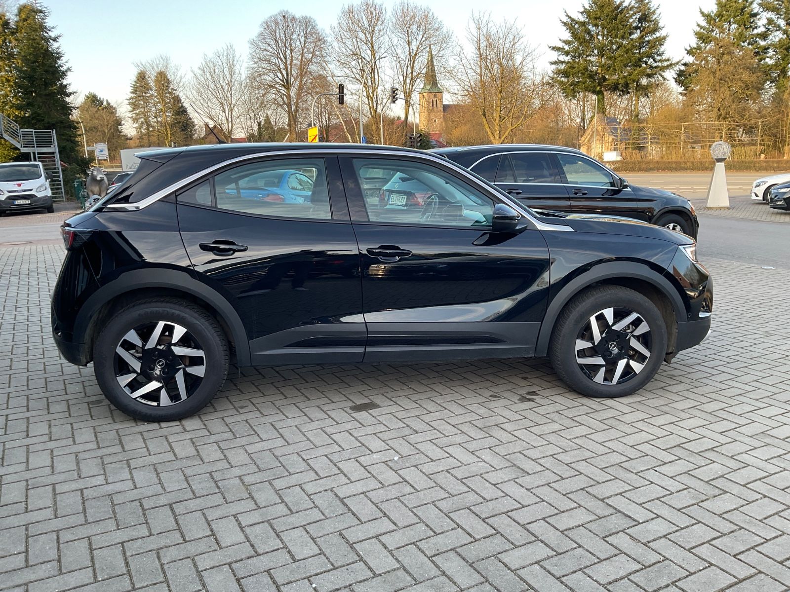 Fahrzeugabbildung Opel Mokka-e 100 kW,Kamera,Navi,Telefon,50KWH