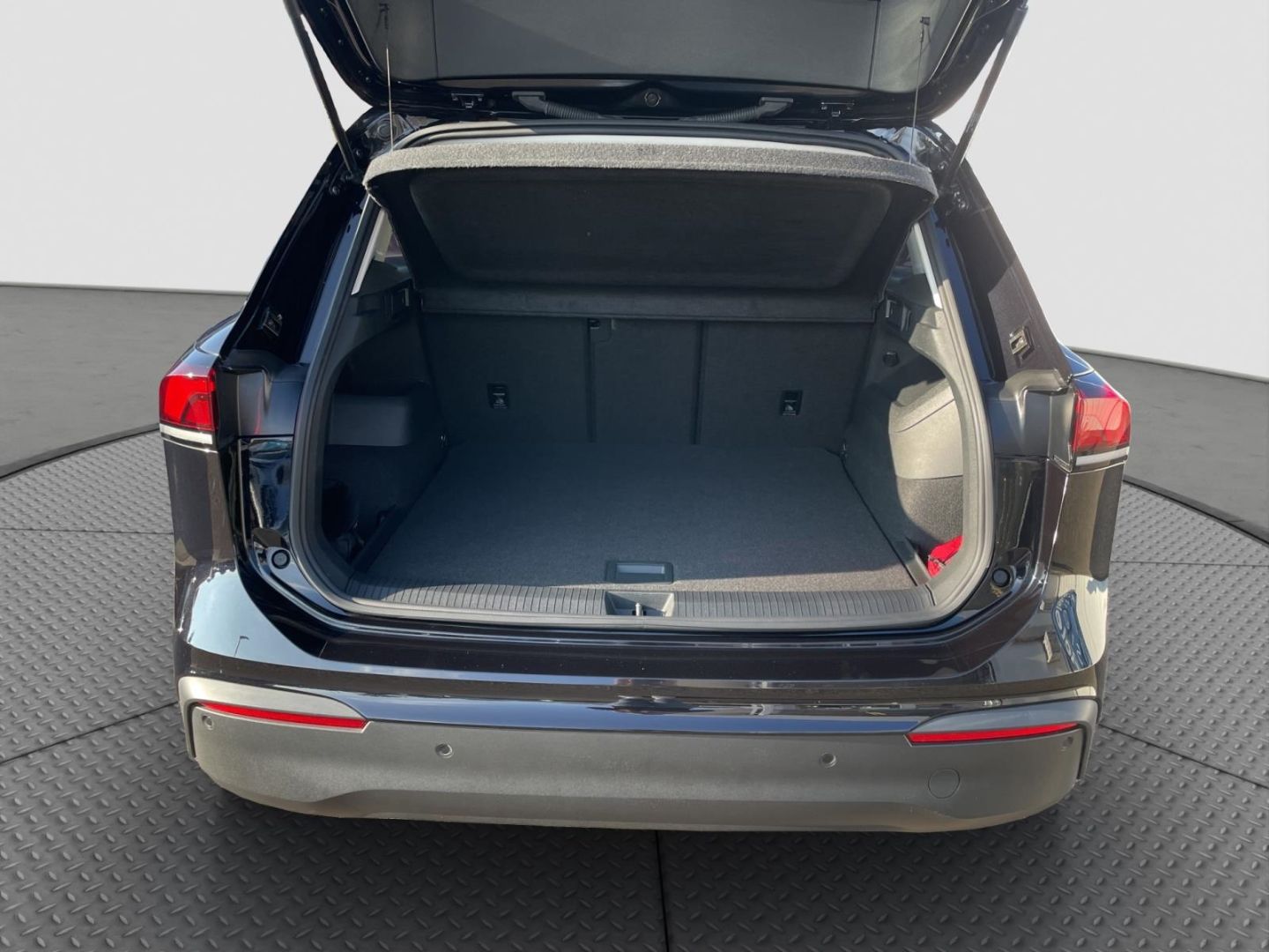 Tiguan Life 1.5 eTSI DSG*Navi**LED*ACC*RüKa*