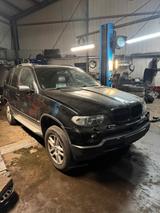 BMW x5 e53 - BMW X5: E53