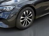 Mercedes-Benz E 200 T AVANTGARDE+MBUX+LED+DISTR+TOTW+AMBIENTE - Mercedes-Benz: Mb