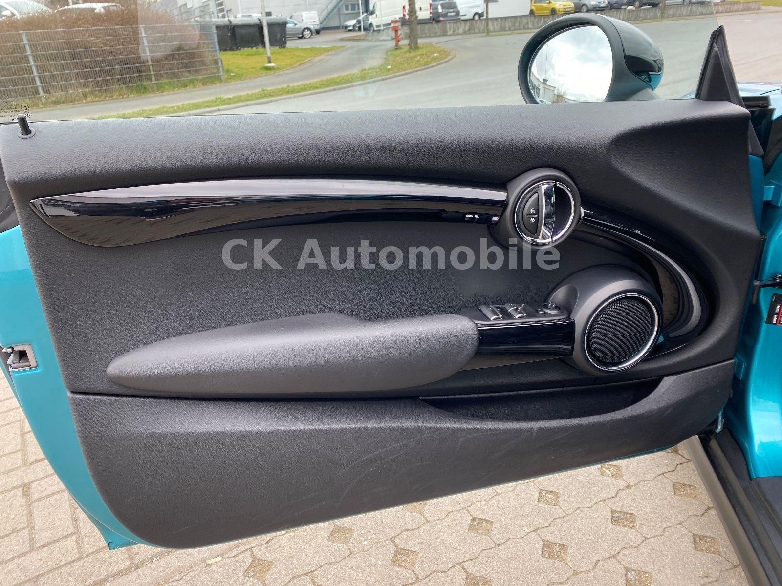 Fahrzeugabbildung MINI Cooper Cabrio  Chili/Leder/LED/PDC/Tempomat