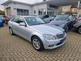 Mercedes-Benz C 180 Kompressor Automatik Klima Navi PDC Sitzhz - Mercedes-Benz C 180 Gebrauchtwagen in Braunschweig