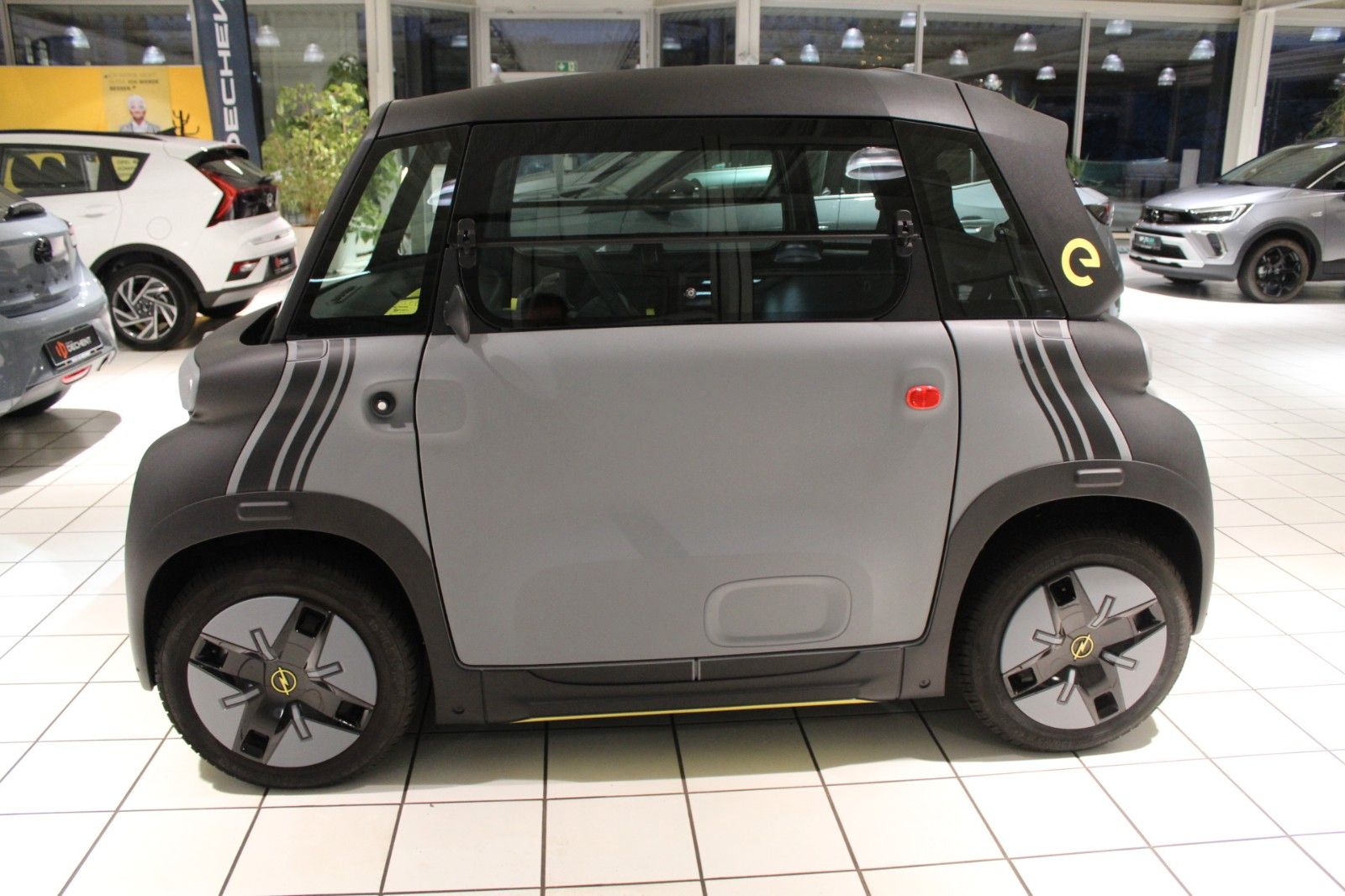 Fahrzeugabbildung Opel Rocks-e Tekno