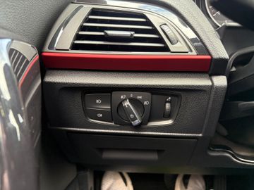 Fahrzeugabbildung BMW 116i Lim Aut. Navi Sport Line GSD PDC MFL Xenon