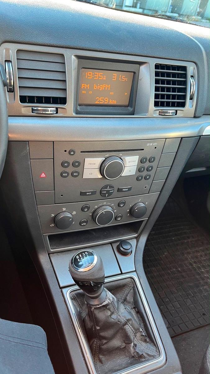 Opel Vectra 2006 — photo 9