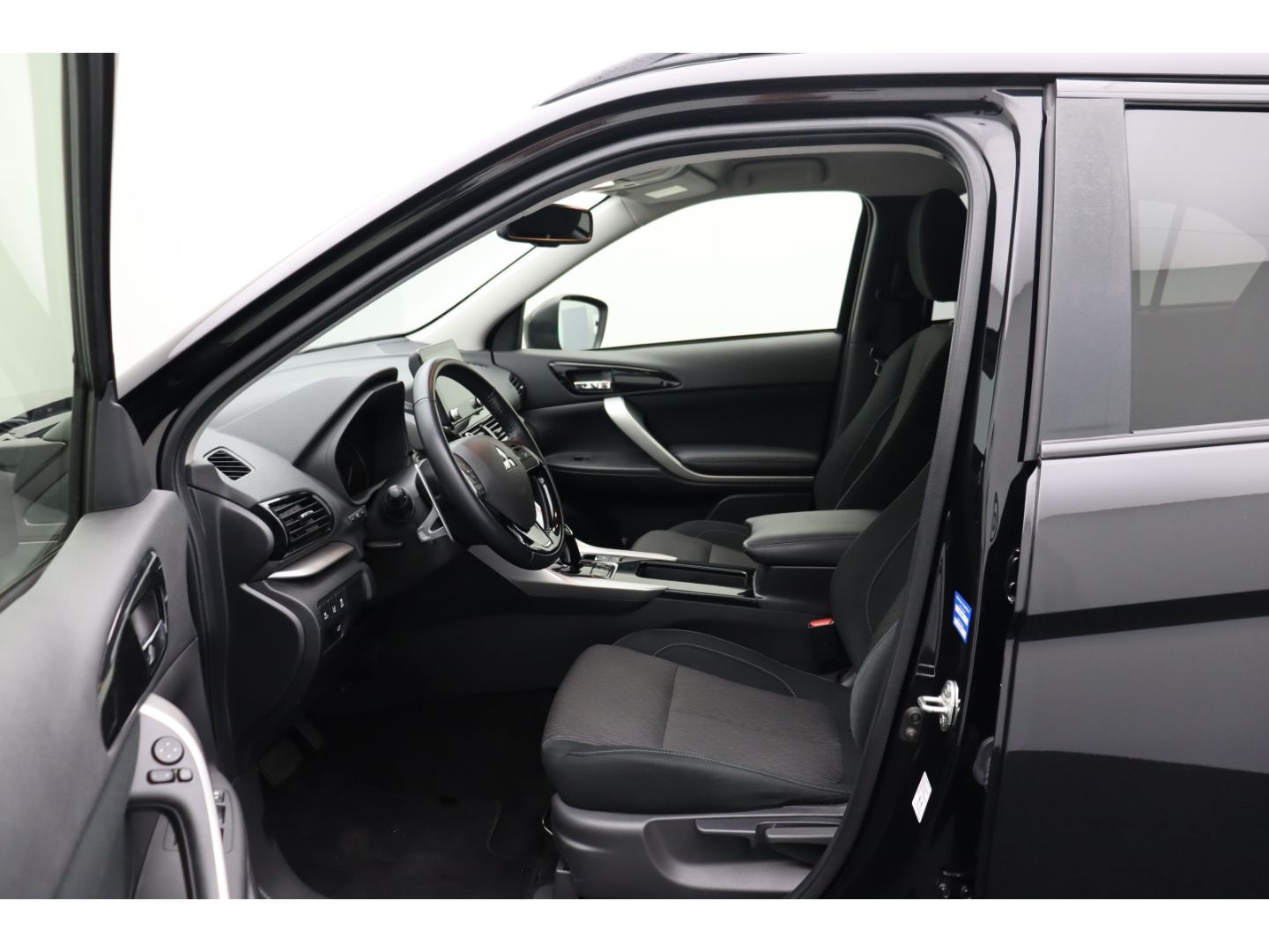 Fahrzeugabbildung Mitsubishi Eclipse Cross Basis Hybrid 4WD AHK Tempomat Kame