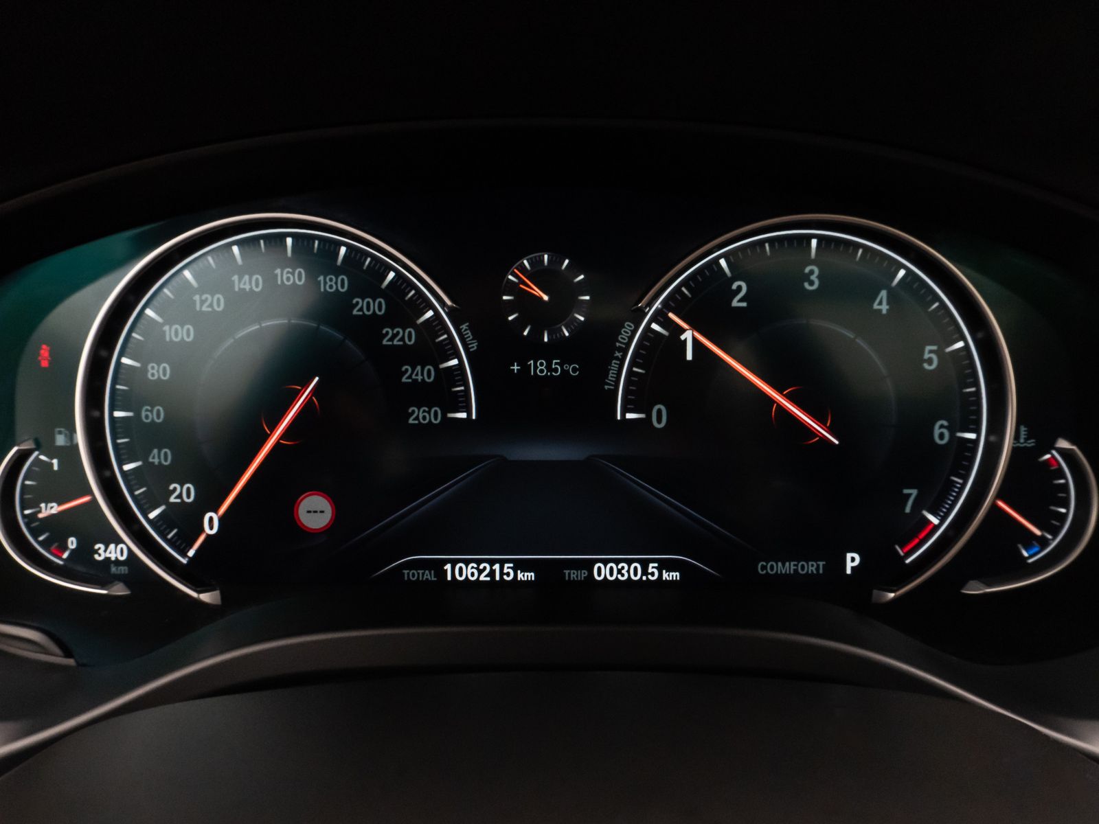 Fahrzeugabbildung BMW X4 xD30i xLine Panorama Kamera HUD HiFi DisplKey