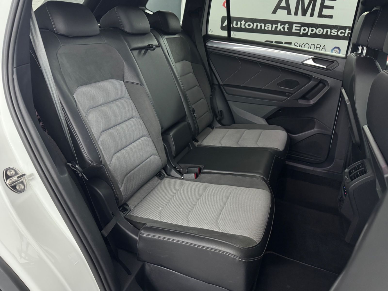 Volkswagen Tiguan Allspace R-Line 4Motion 2.0TSI AHK 360 foto 17