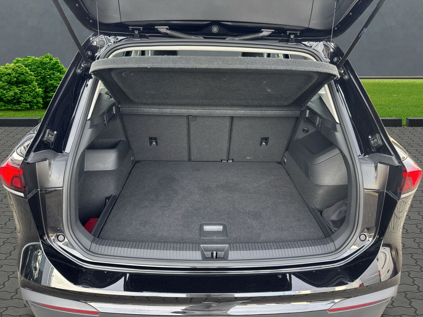 Tiguan 2.0 TDI Life HUD AHK-klappbar Navi digita