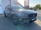 Volvo XC60 B5 R-Design 2WD/Navi/Pano/LED/ACC/Kamera - gebrauchte Volvo XC60 aus dem Jahr 2022