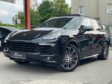 Porsche Cayenne S SPORT-DESIGN/PANO/LEDER/AHK/NAVI/R-KAM - Porsche Cayenne in Herne