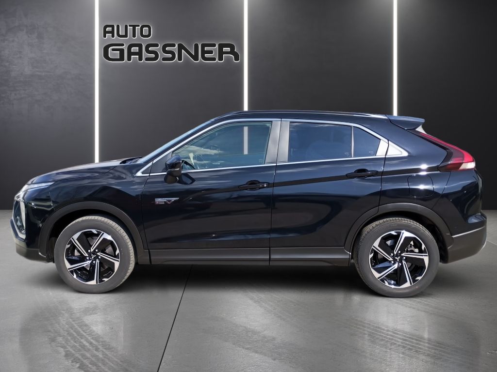 Fahrzeugabbildung Mitsubishi Eclipse Cross Plug-in Hybrid PLUS 2.4 4WD AHK WR