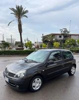 Renault RENAULT CLIO 1.5 DIESEL DYNAMIQ - Renault Clio aus 2003 mit Diesel-Antrieb