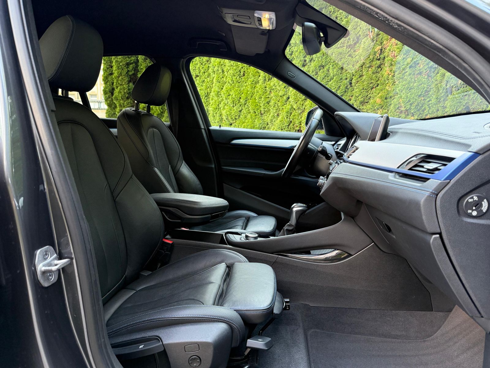 Fahrzeugabbildung BMW X1 xDrive 25 e M Sport/M PAKET LED+LEDER+NAV+SHZ