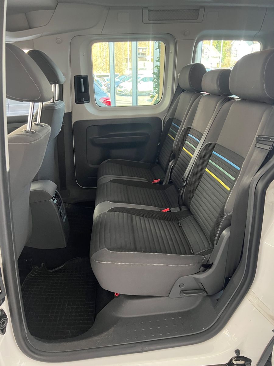 Fahrzeugabbildung Volkswagen Caddy Kombi Soccer