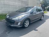 Peugeot 308 SW Sport*AHK*PDC*2.Besitz*Panoramadach*TOP* - gebrauchte Peugeot 308 aus dem Jahr 2008