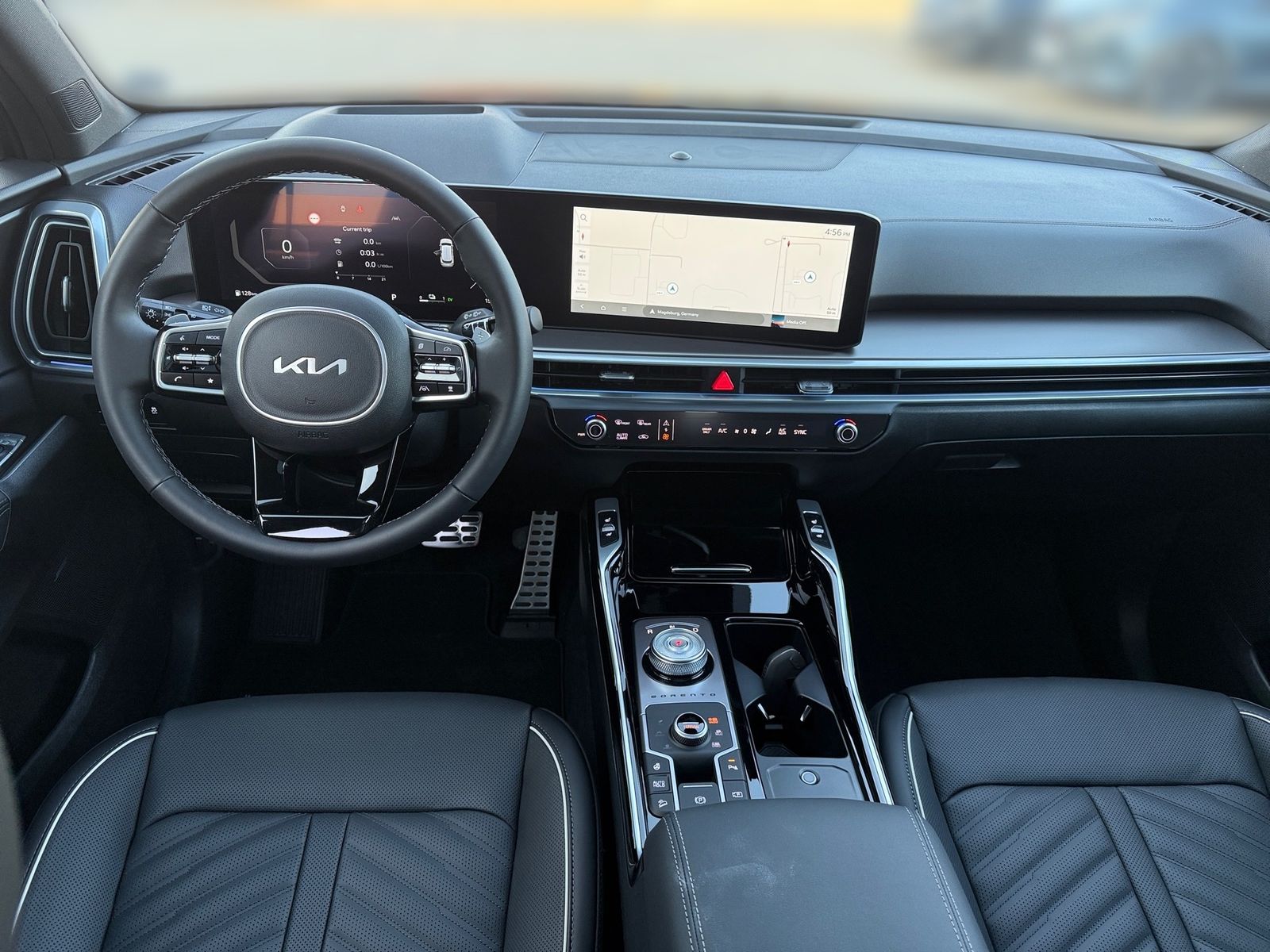 Fahrzeugabbildung Kia SORENTO PE 1.6T HEV AWD PLAT 7S NAP PR GD